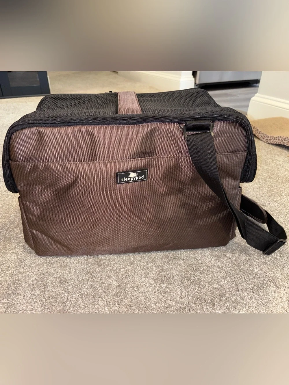 Sleepypod Atom Crash-Tested Cat/Dog Carrier | Airline Approved